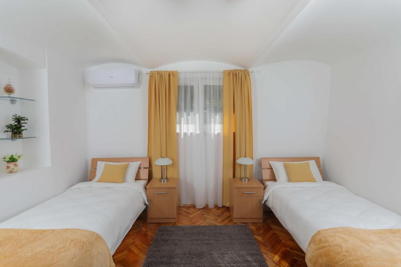 Inter Apartment Belgrade With Free Parking 외부 사진